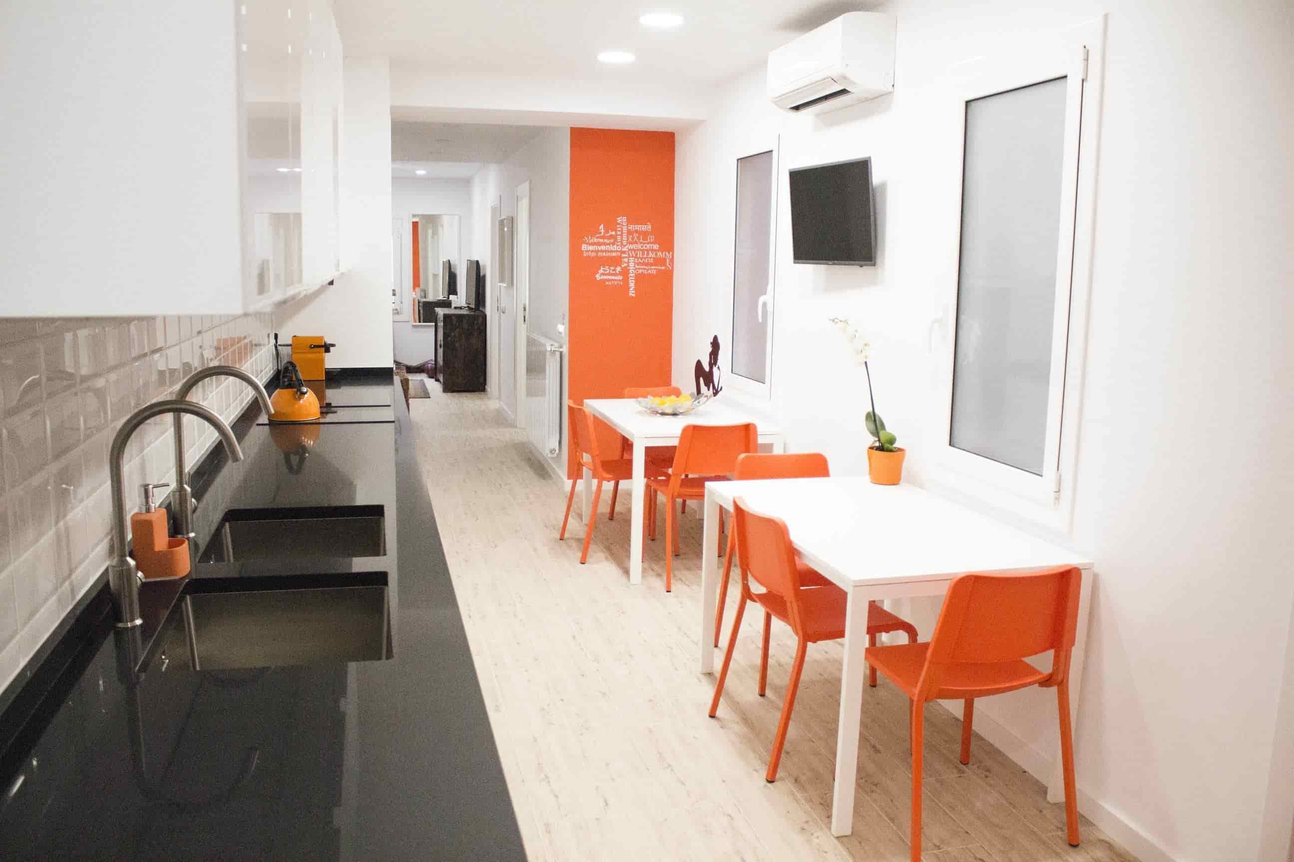 cocina equipada coliving vibes badal