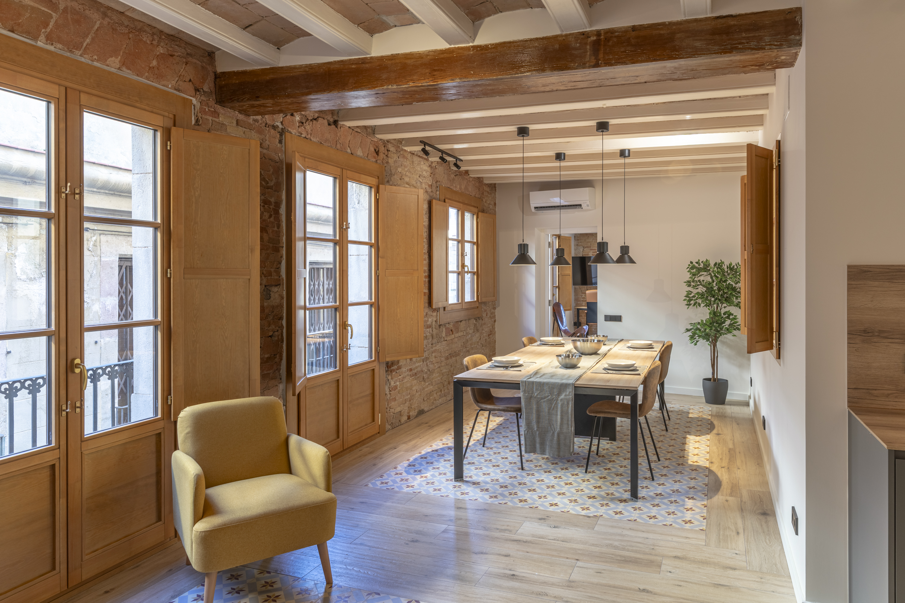 Comedor con mesa para 6 personas
